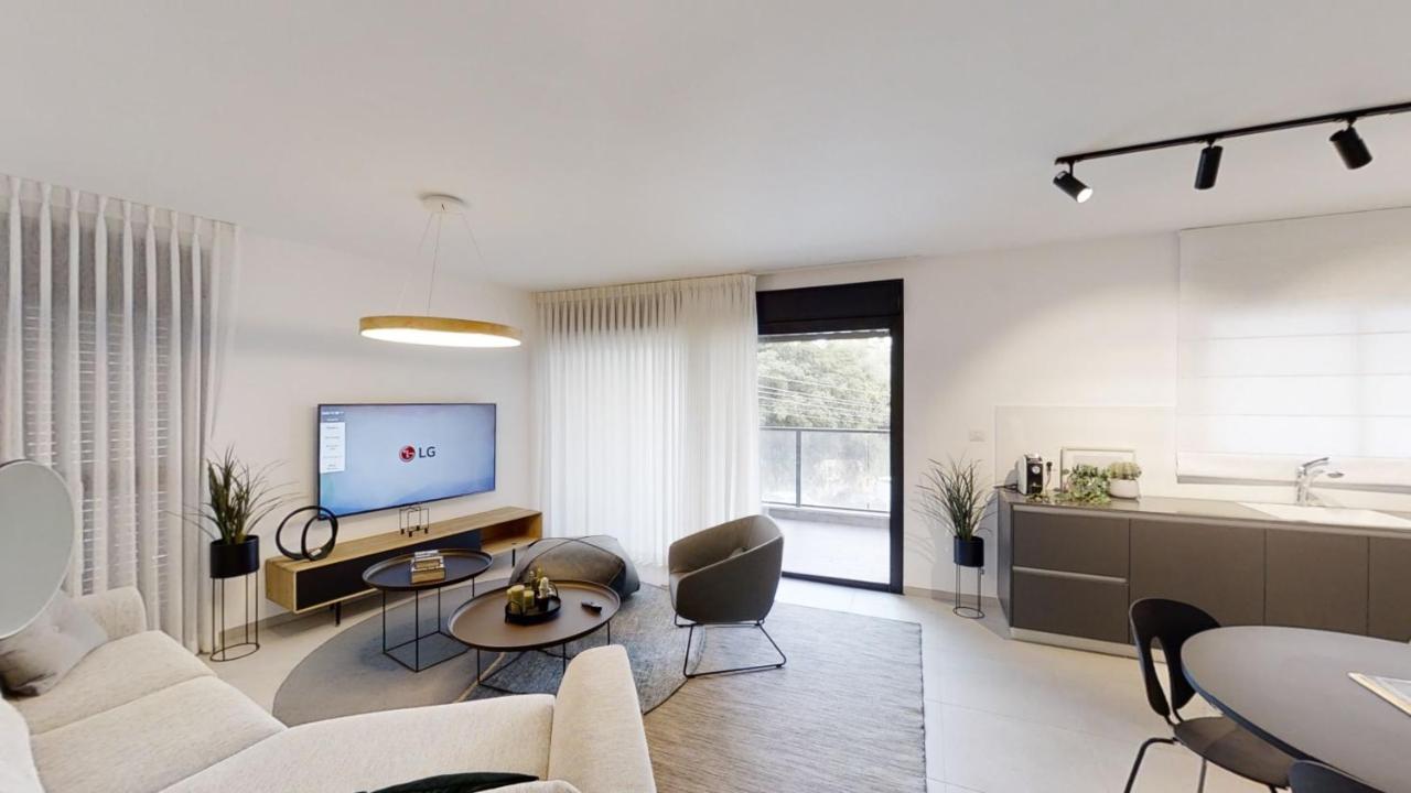 Luxury 3&4 Bedroom New Apartments - Close To The Beach & Bahai Gardens Haifa Ngoại thất bức ảnh