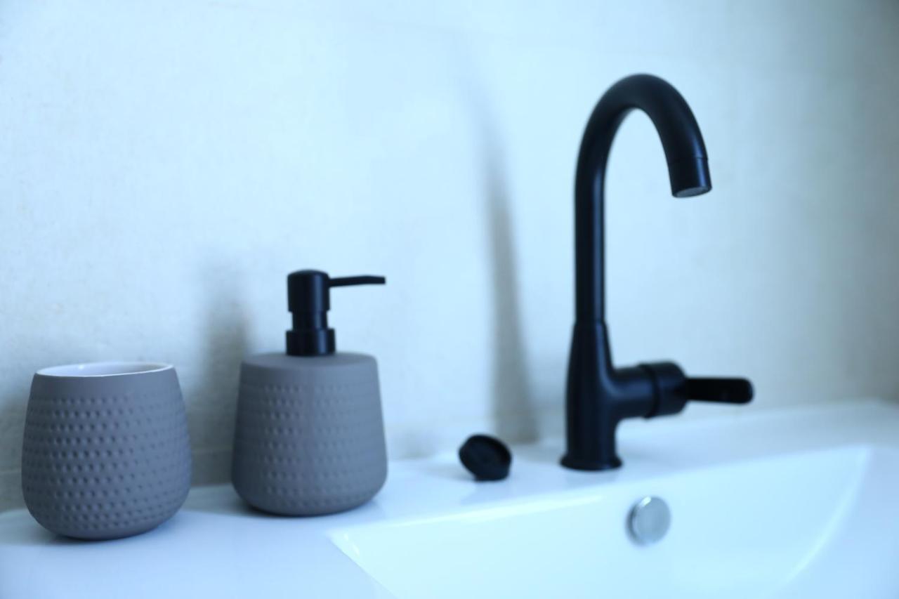 Luxury 3&4 Bedroom New Apartments - Close To The Beach & Bahai Gardens Haifa Ngoại thất bức ảnh