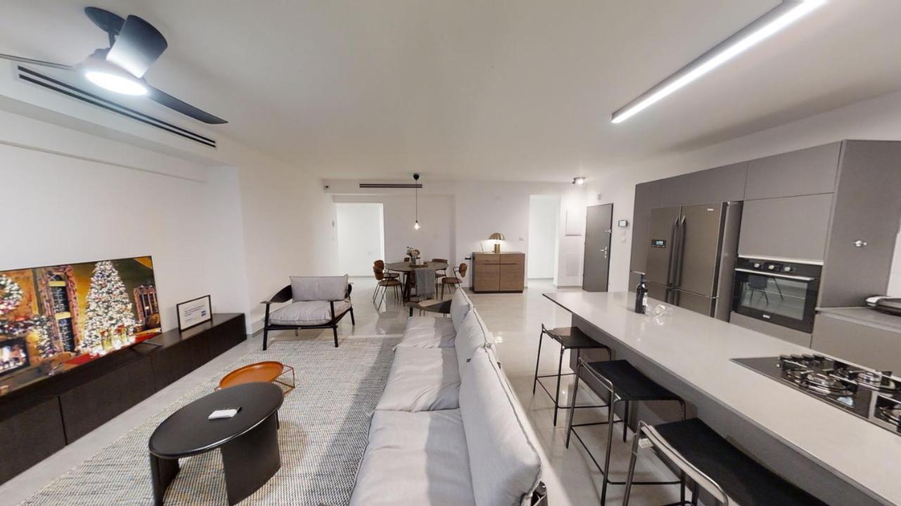 Luxury 3&4 Bedroom New Apartments - Close To The Beach & Bahai Gardens Haifa Ngoại thất bức ảnh