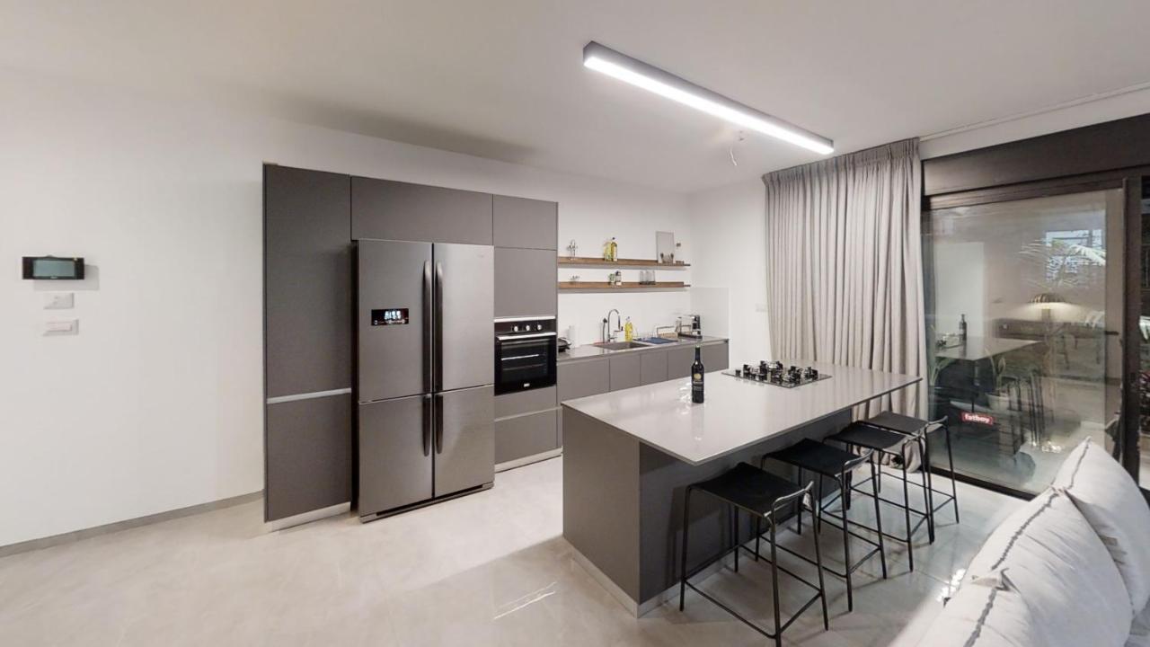 Luxury 3&4 Bedroom New Apartments - Close To The Beach & Bahai Gardens Haifa Ngoại thất bức ảnh